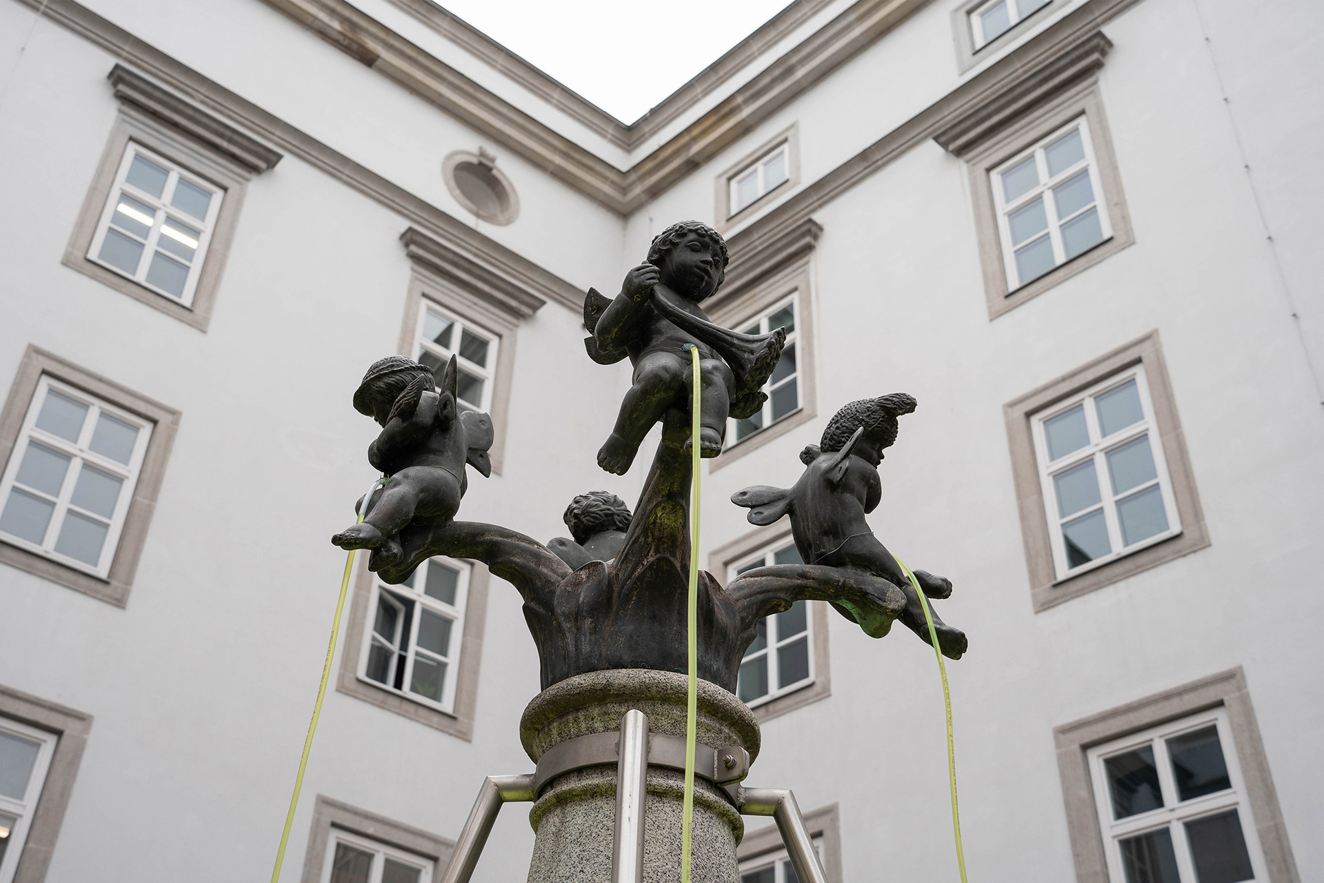 DAS PISST UNS AN!